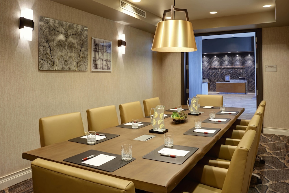 Chicago Marriott Southwest At Burr Ridge 20/28