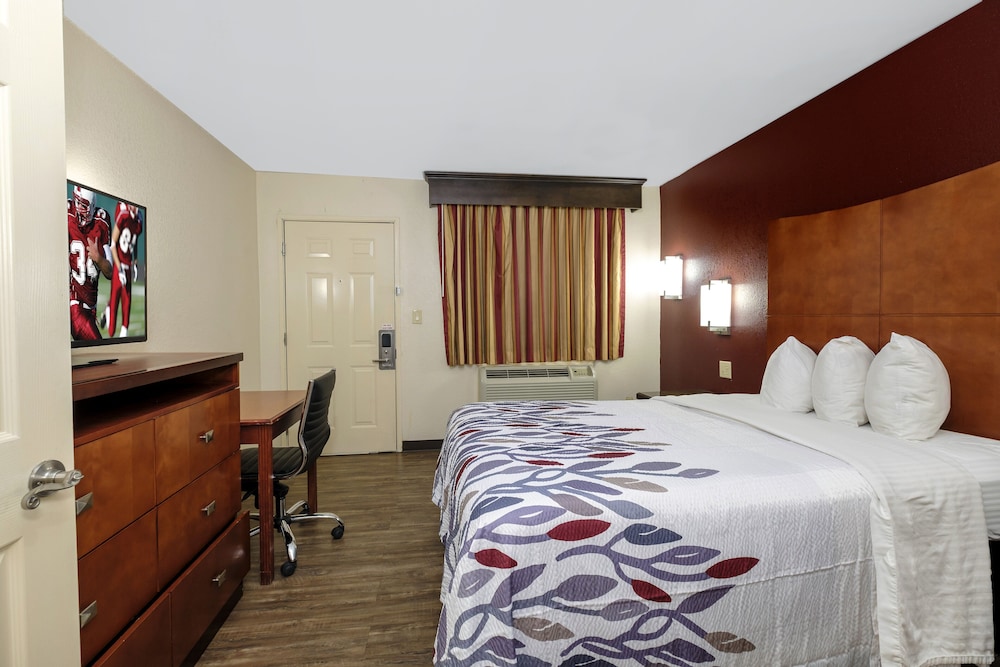 Red Roof Inn Columbus Ms 11/24