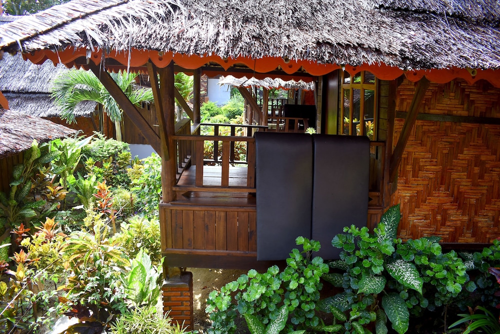 Phi Phi Relax Beach Resort 7/71