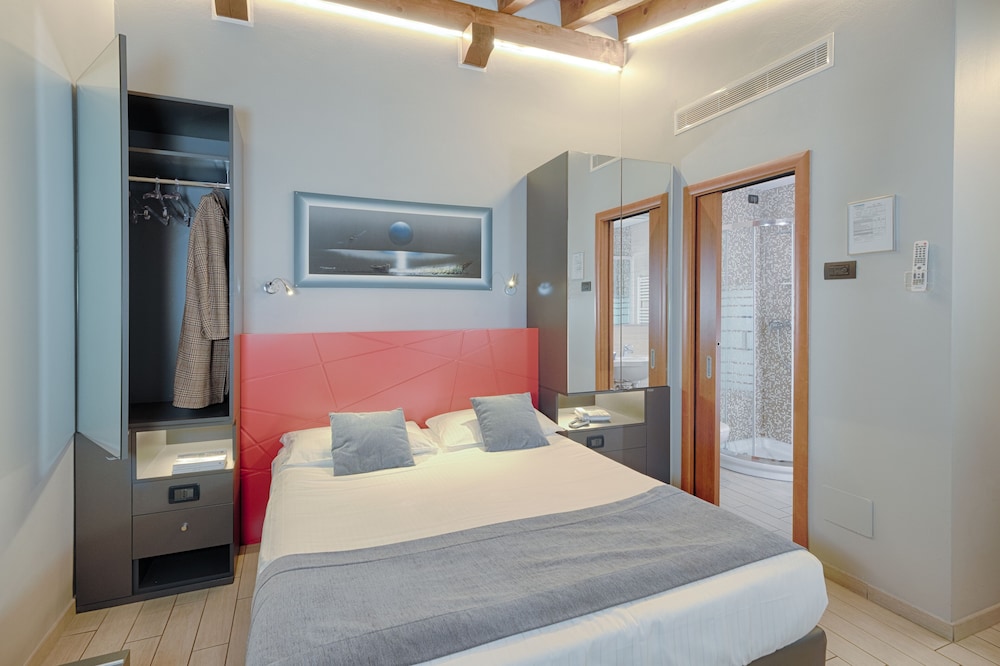 STANDARD, QUEEN BED, ANNEX