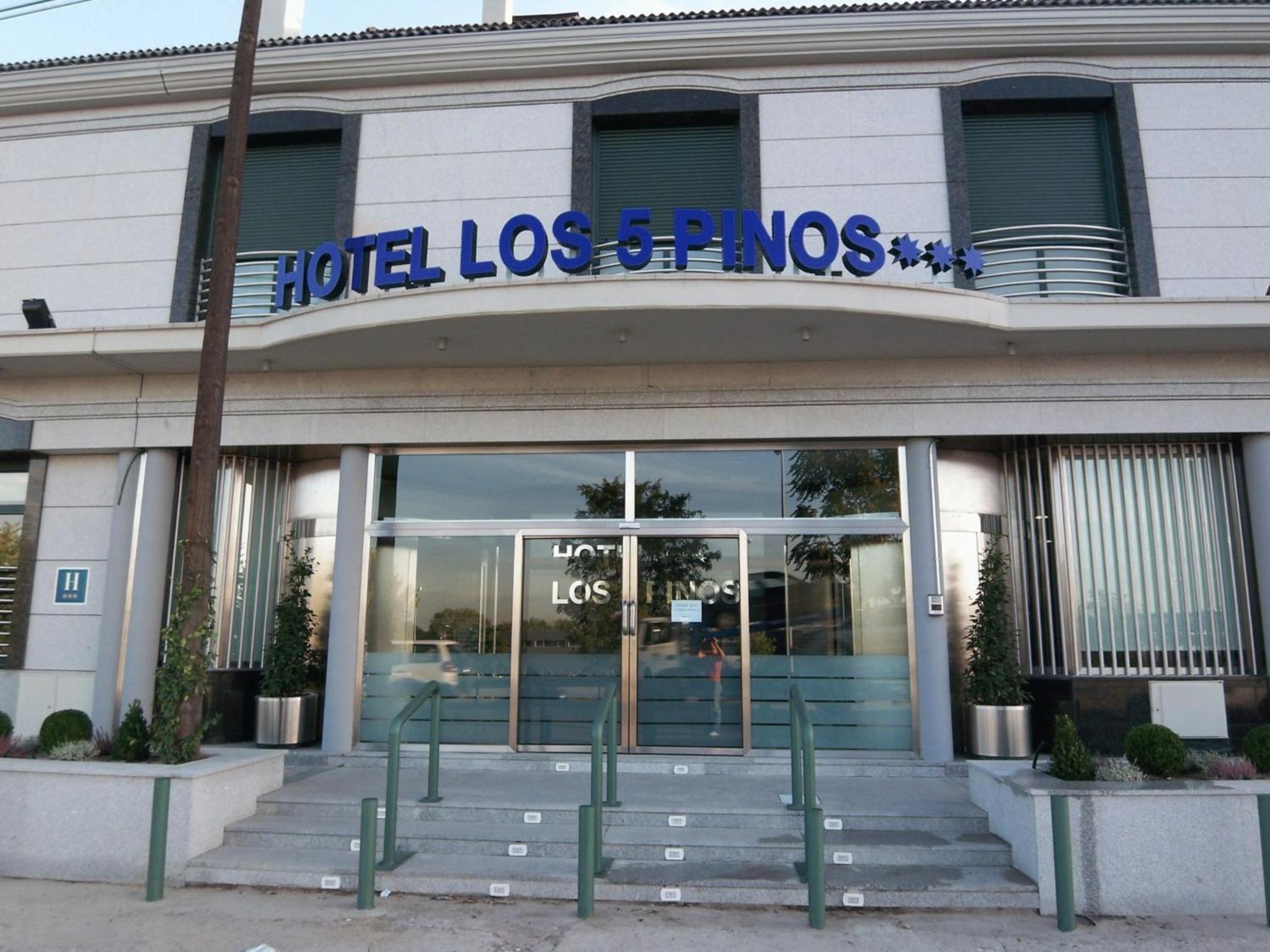 Hotel Los 5 Pinos 1/38