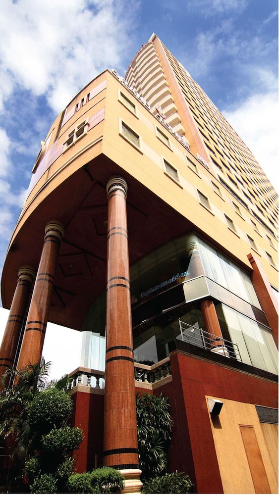 Grand Tower Inn Rama VI in BANGKOK