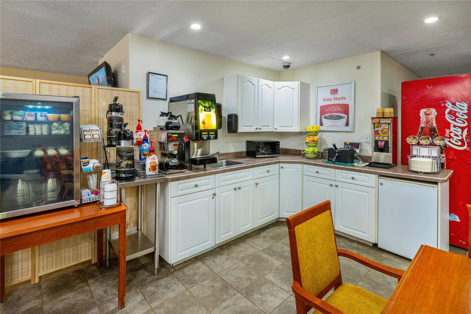 Econo Lodge Inn & Suites High Level, AB 24/29