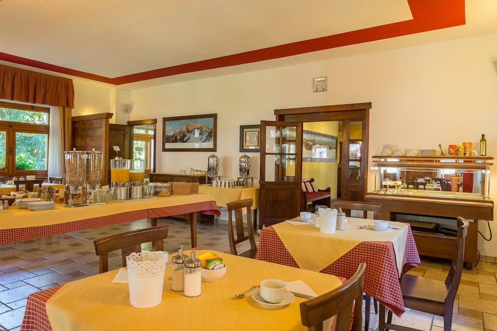 Hotel Crampon 54/69