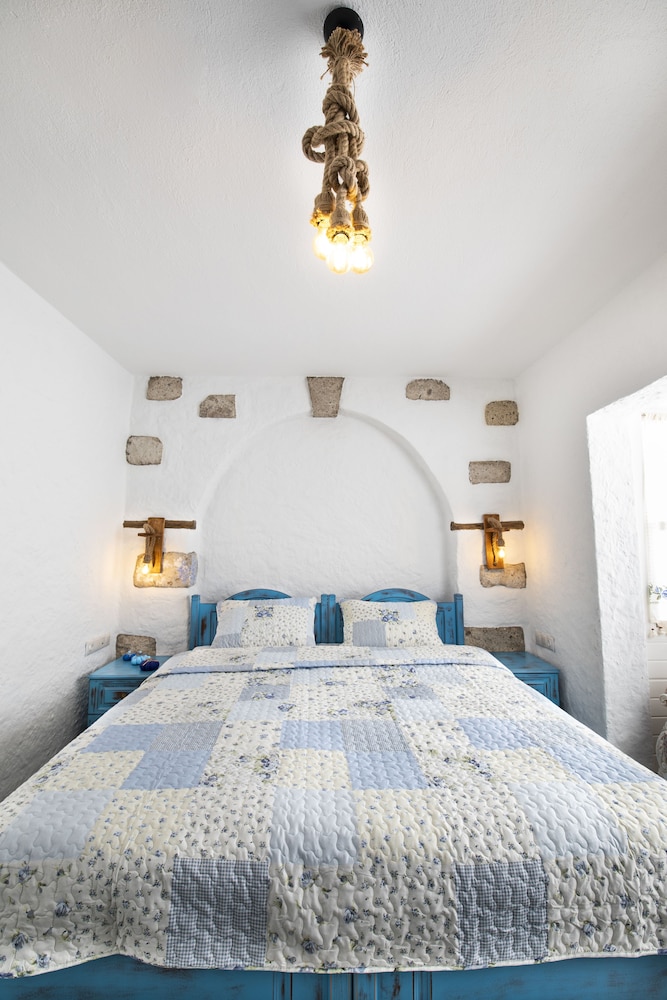 Monat Otel 12/50