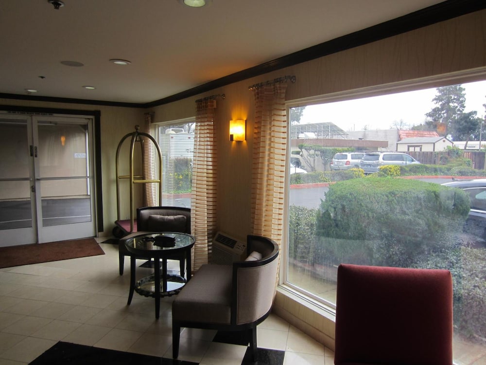 Cherry Orchard Inn 28/45