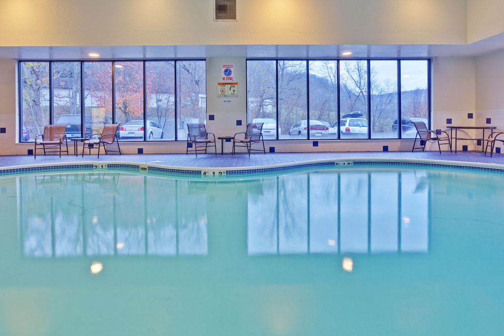swimming pool spa