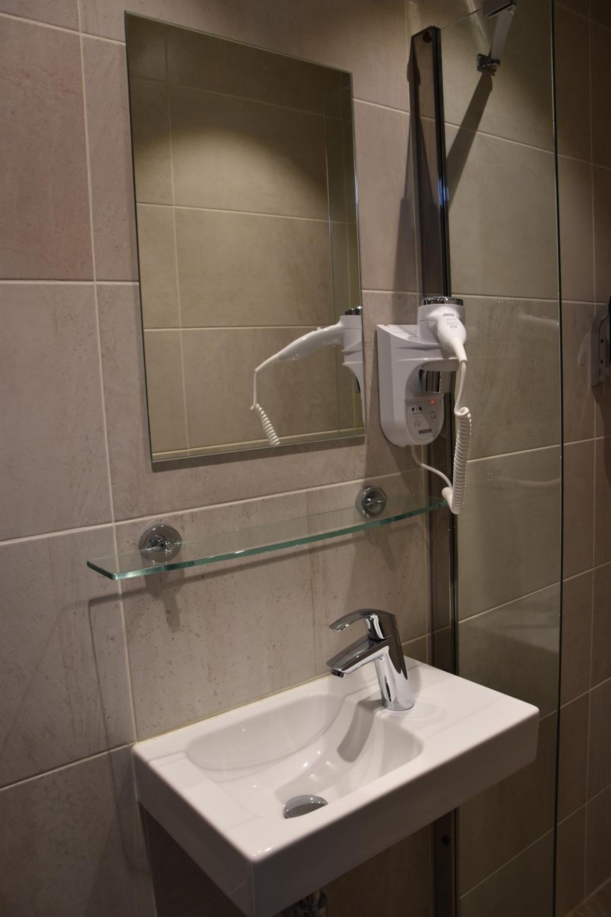 غرفة صغيرة مزدوجة بإطلالة على القناة، Ozo Hotels Armada Amsterdam 6/8