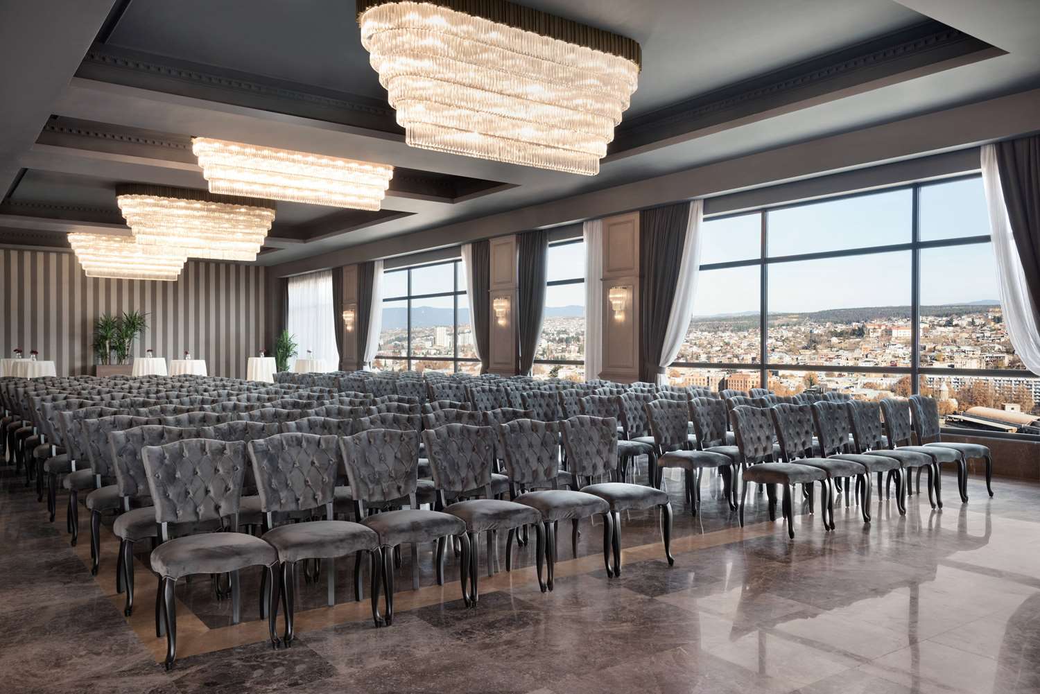Wyndham Grand Tbilisi 48/53