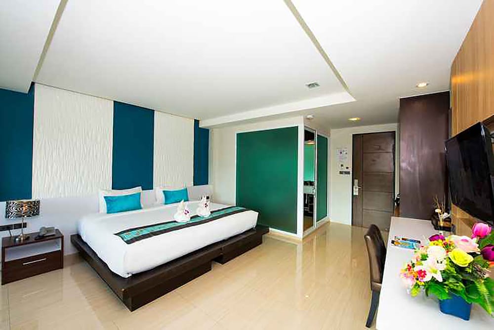The Nice Hotel 18/49