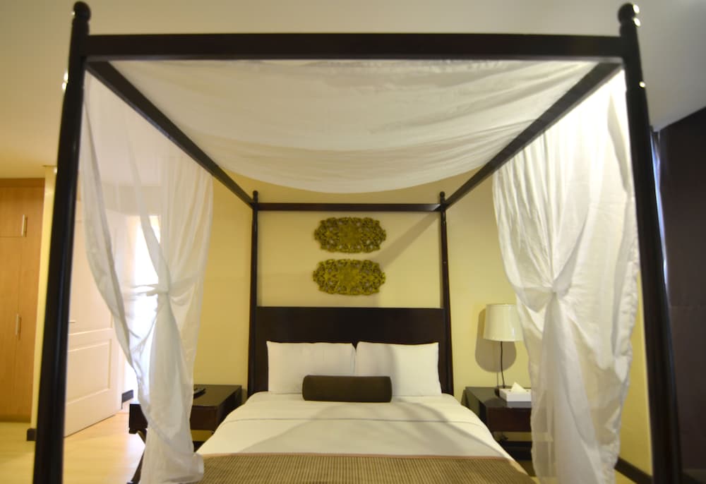 Crosswinds Resort Suites 14/50