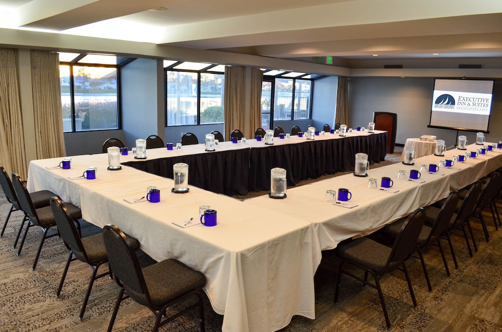 Executive Inn And Suites 43/51