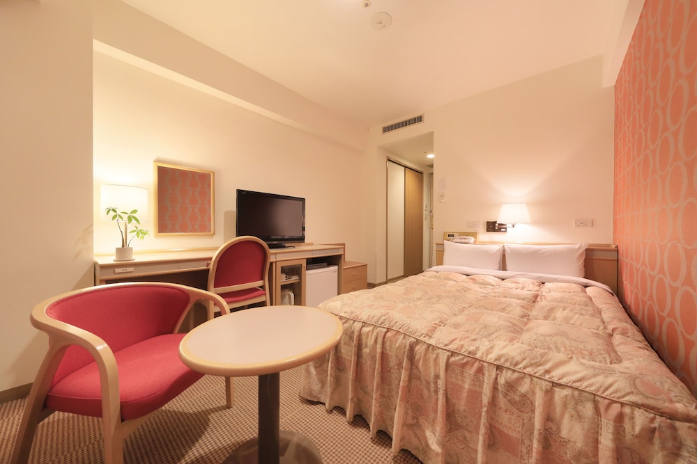 Tokorozawa Park Hotel 35/36
