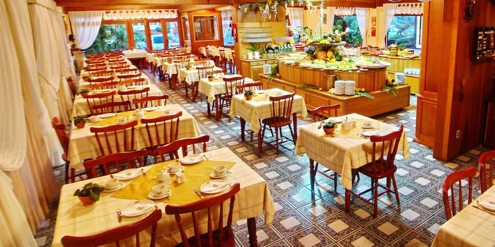 Hotel Sky Gramado 61/65