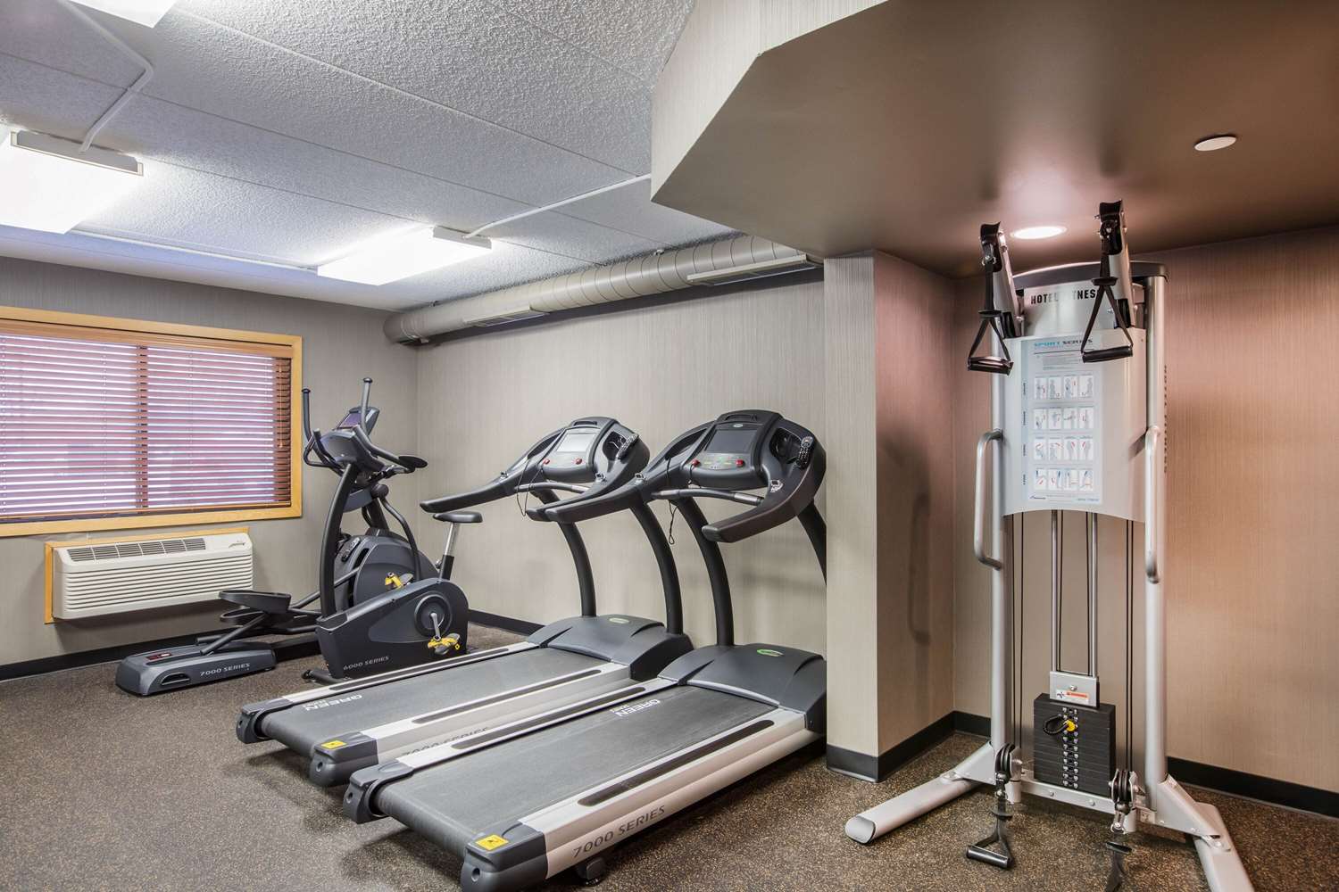 AmericInn by Wyndham Grand Forks 27/46