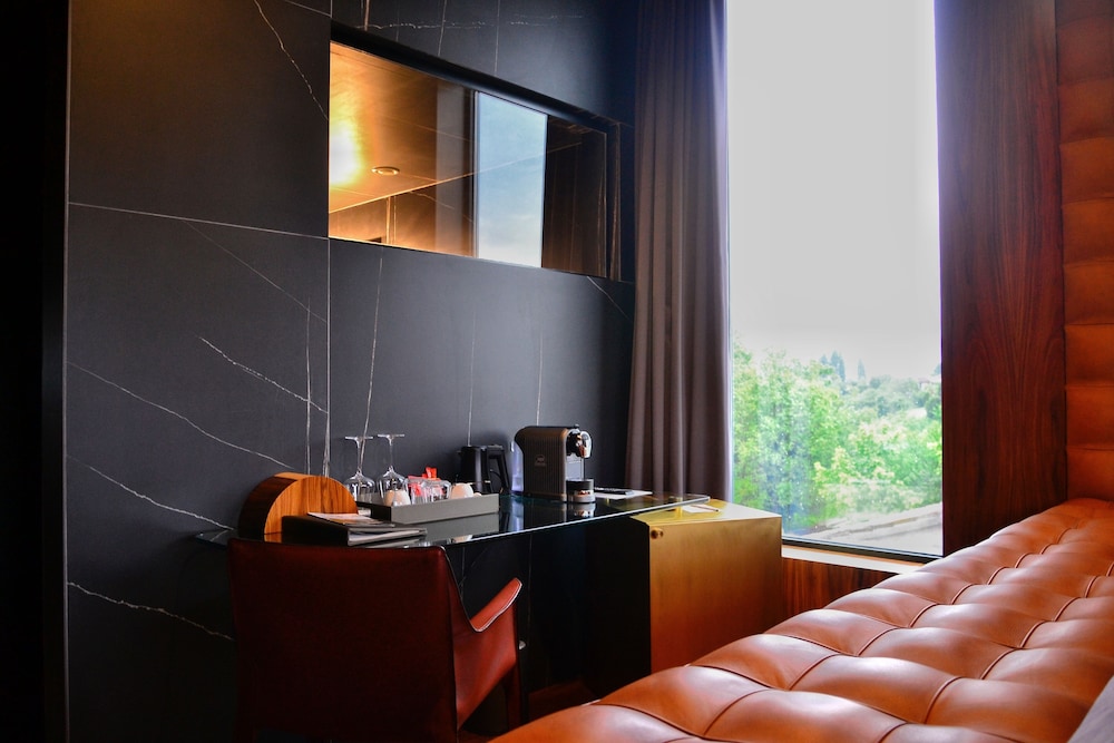 Wine Heritage Hotel Roxanich 68/81