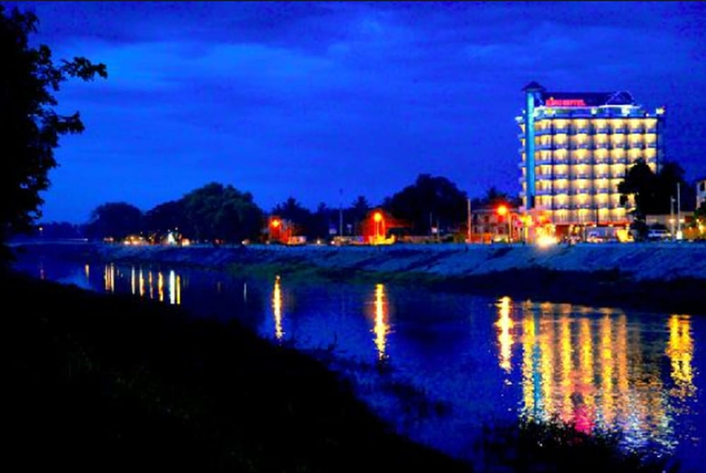 King Fy Hotel 4/48