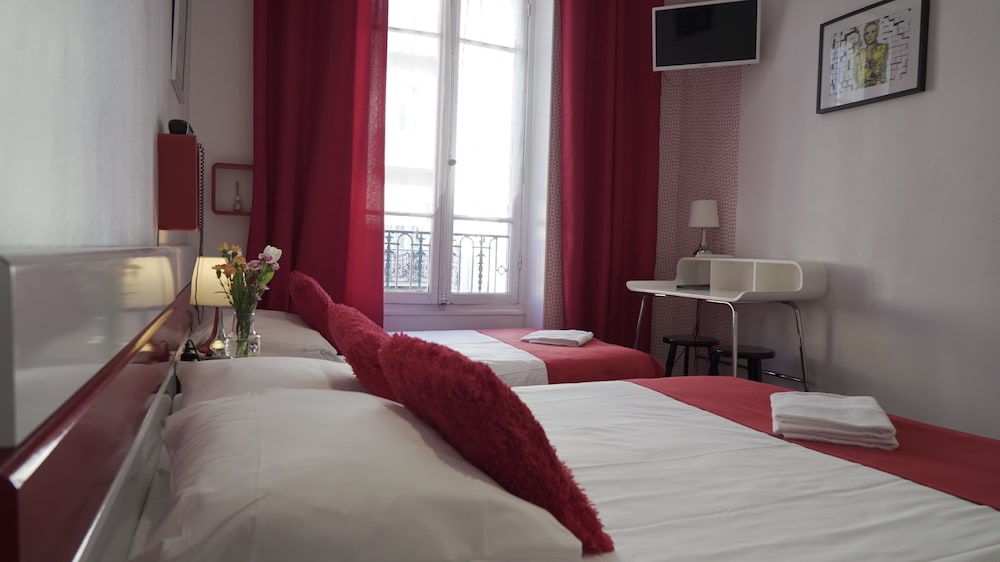 Hotel Des Dames 7/32