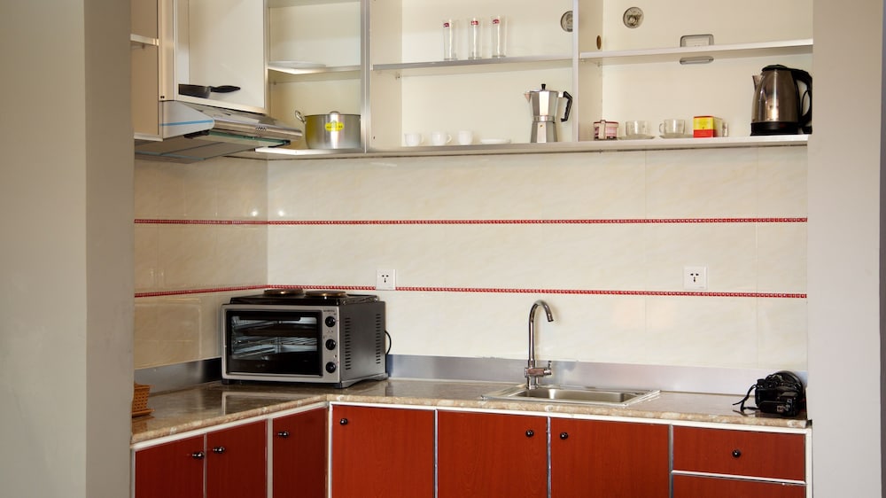 Yinm Furnished Apartment photo3