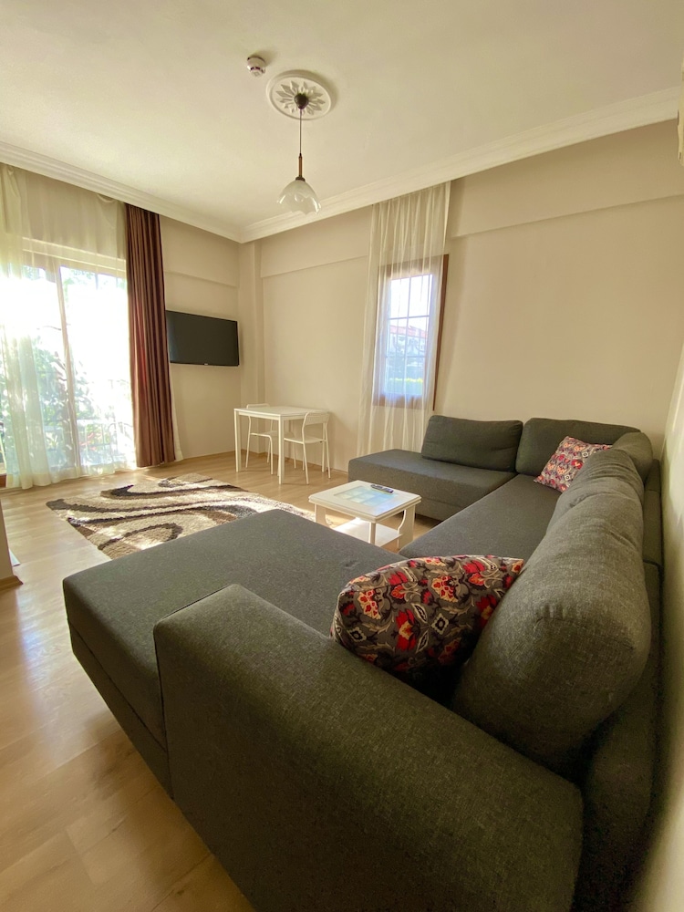 Cennet Hotel 16/46
