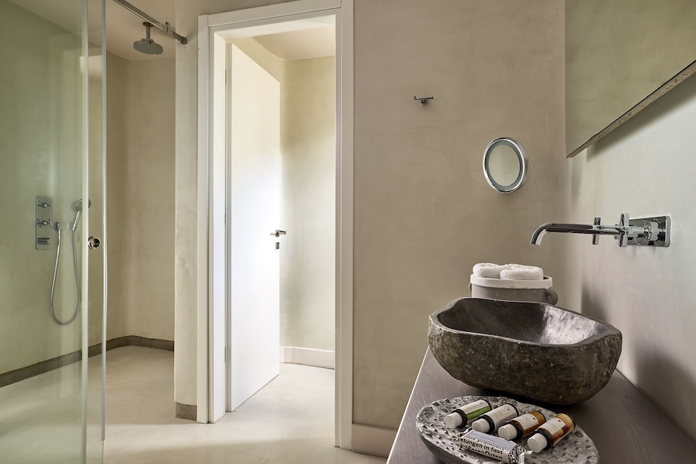 Amazon Mykonos Resort And Spa 46/46