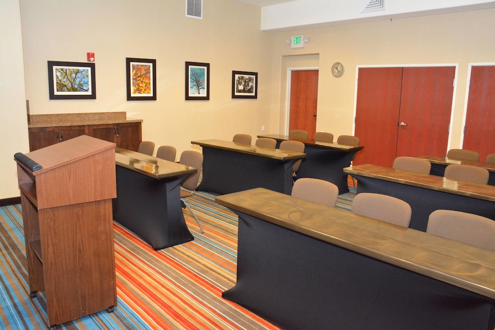 Fairfield Inn Suites By Marriott Grand Junction Downtown 36/51