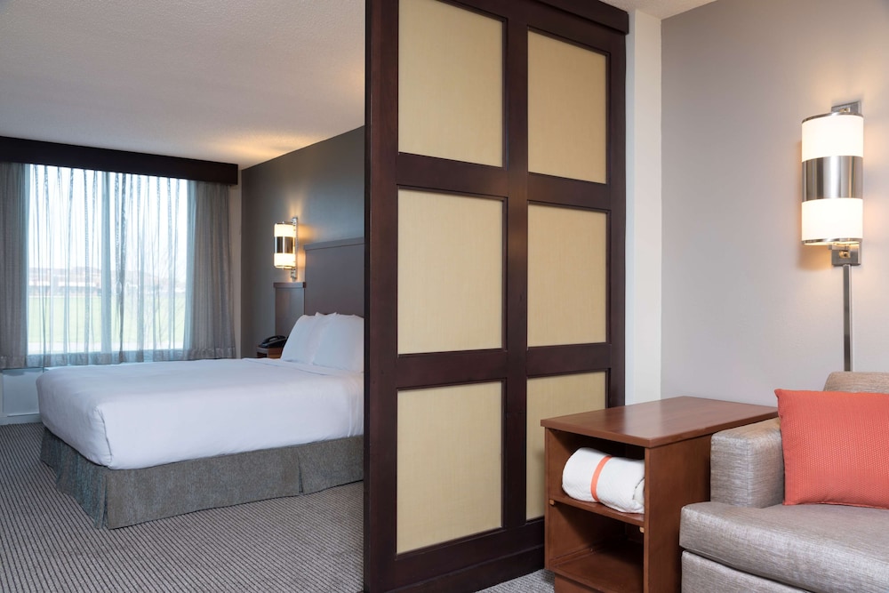 Hyatt Place Lexington 11/59
