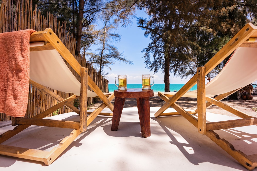 Mumsa Beach Resort & Restaurant 50/66