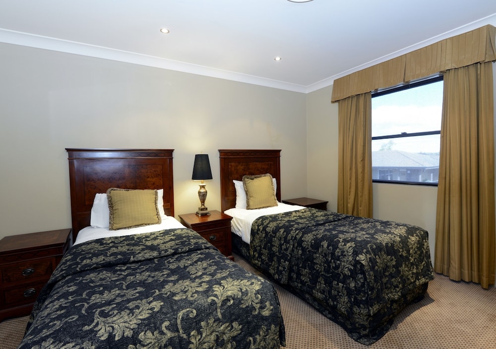 Rydges Armidale 15/50