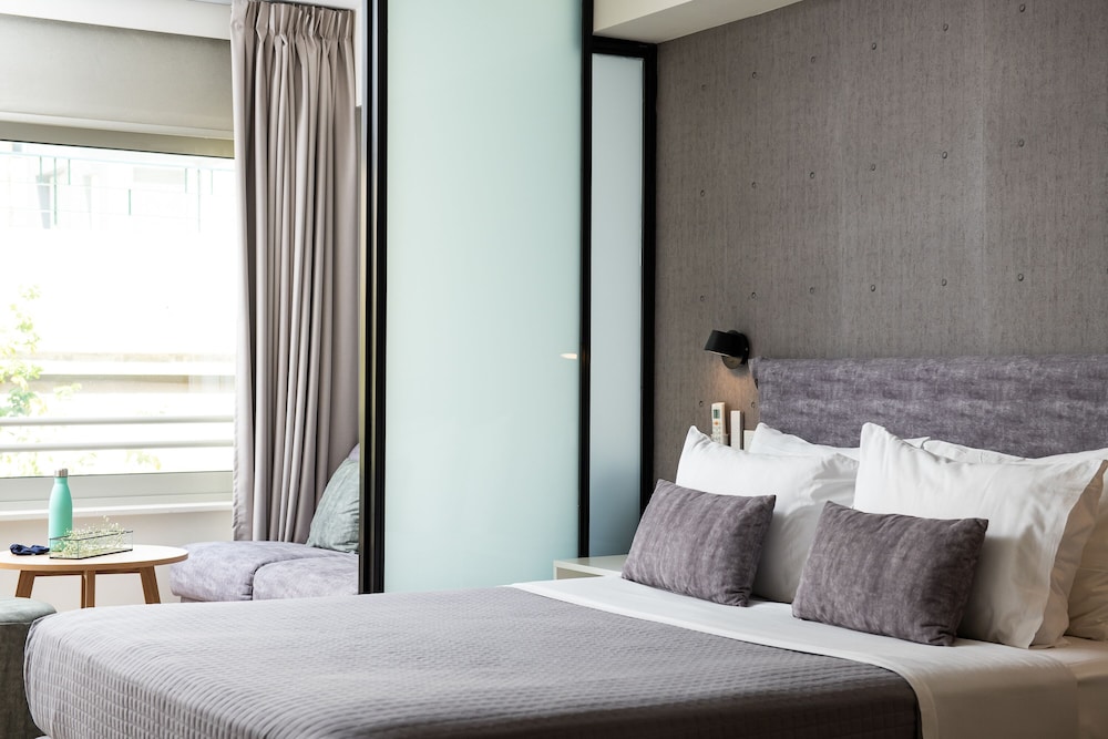 Enattica Suites 15/50