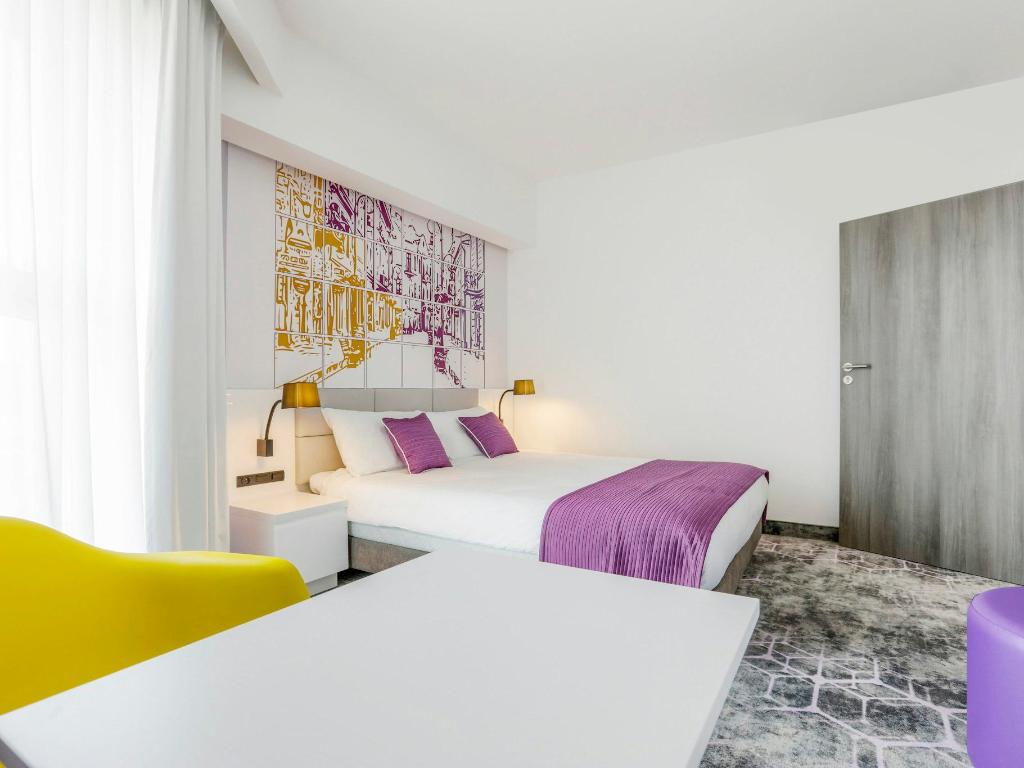 Family, Double and Twin or 4 Single Beds