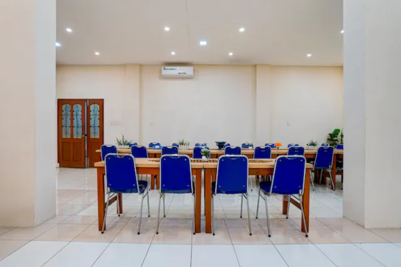Townhouse Oak near RSUD Dr Zainoel Abidin formerly Poma Hotel 42/46