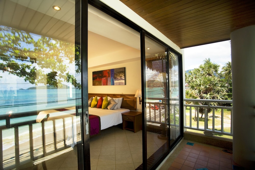 Sunset Beach Resort 48/66