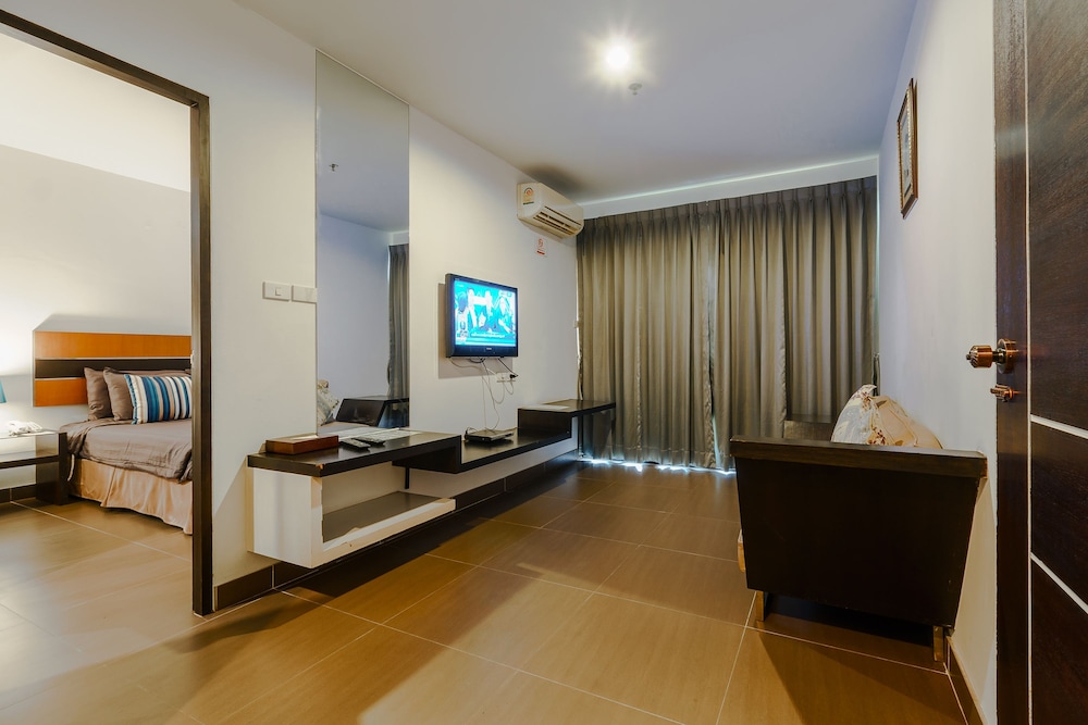 Vogue Hotel Pattaya 49/63