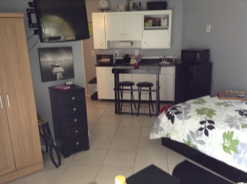 Paradise Cove at Lemon Bay 50/71