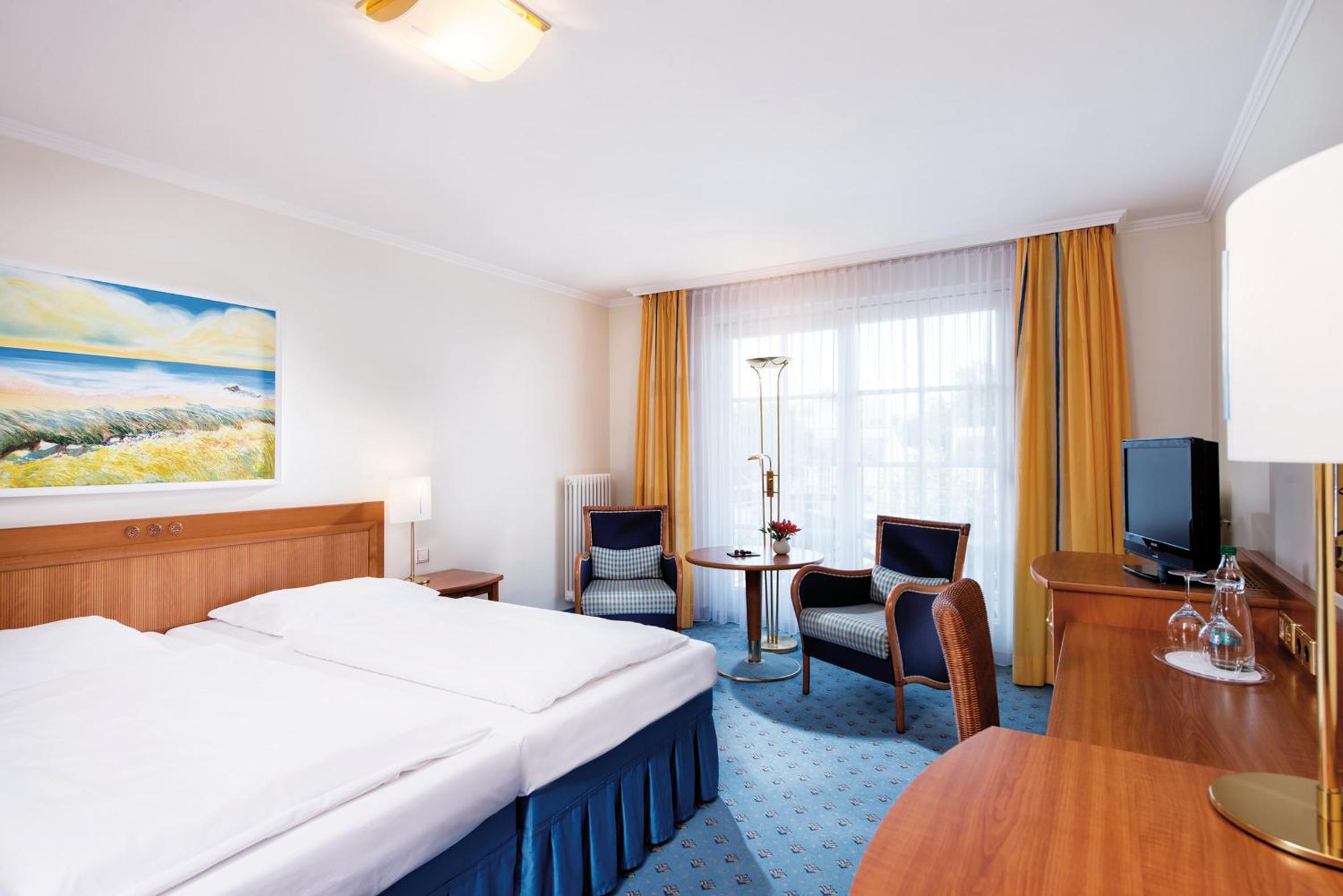 Room, Double Bed, South Side