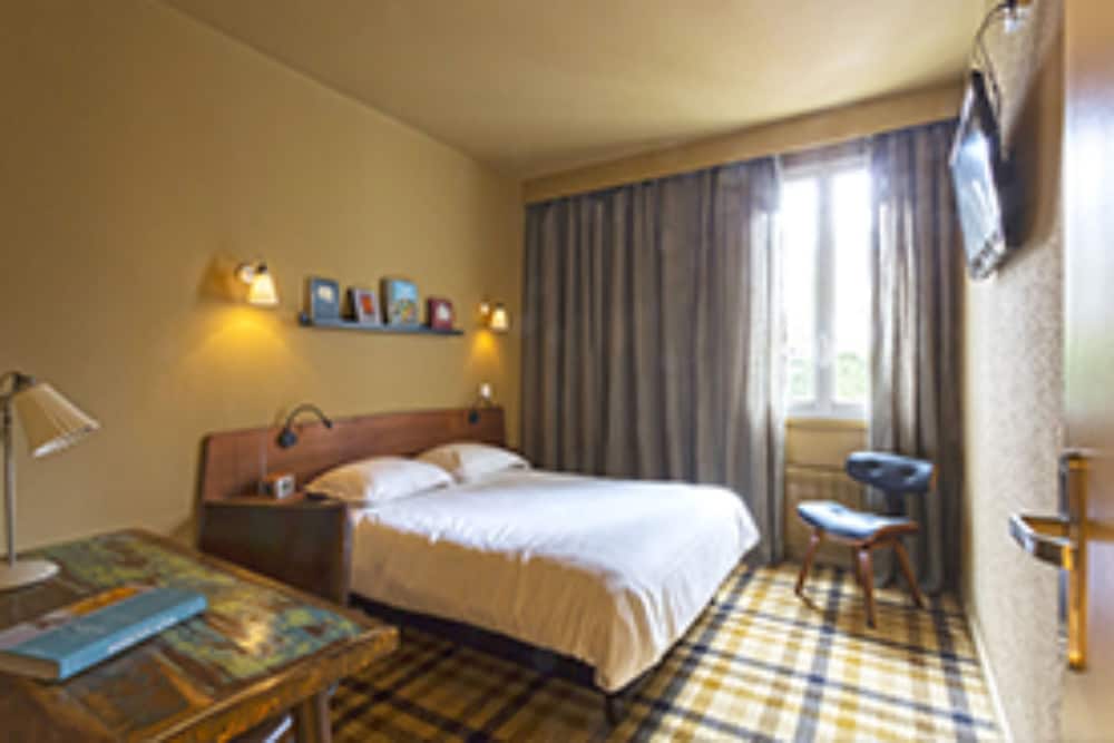 Hotel Beaulieu Lyon Charbonnieres 10/40
