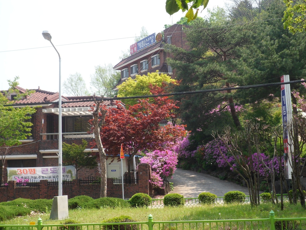 Gyerim Sanjang Motel 8/46
