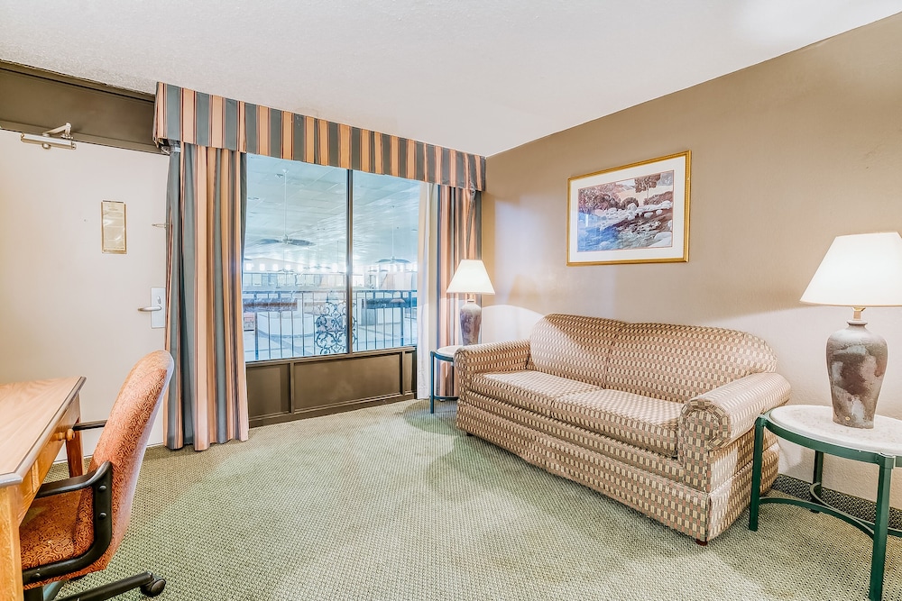 Hotel Monroe LA I-20 22/29