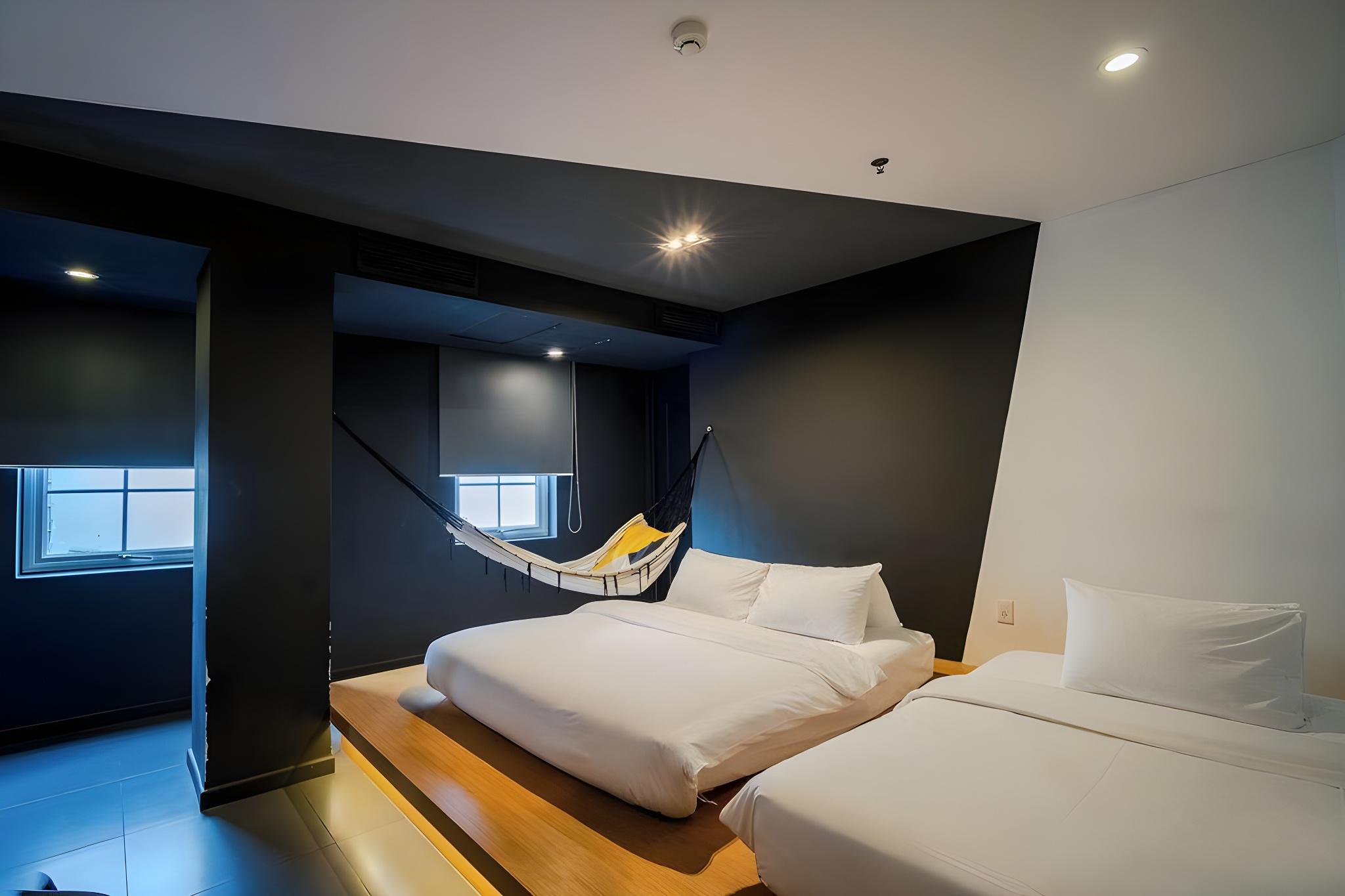 Nest, Family, Single Bed