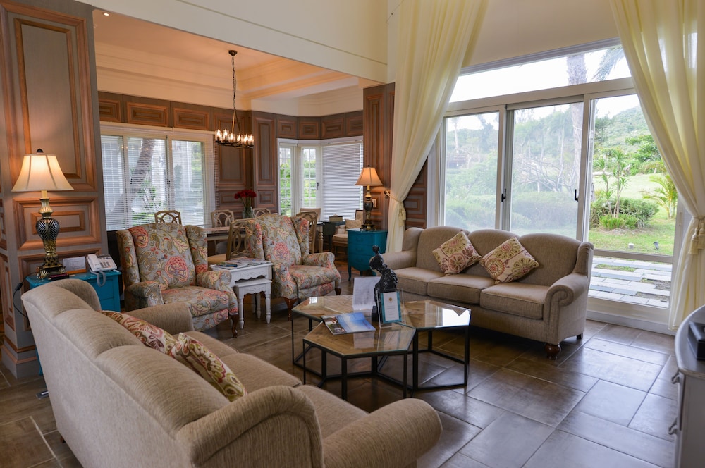 Four Sisters Villa 44/77