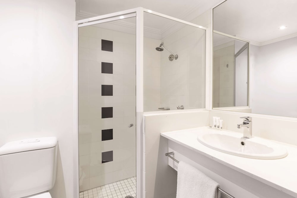 Mercure Sydney Bankstown 47/49