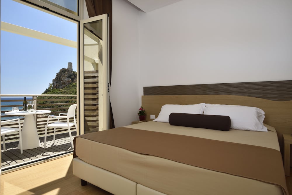 Hotel Club Torre Salinas - Adults Only 7/50