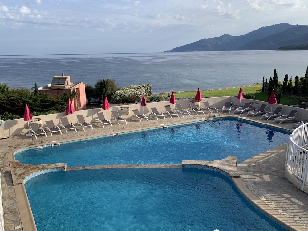 Hotel Bellevue Bastia 37/37