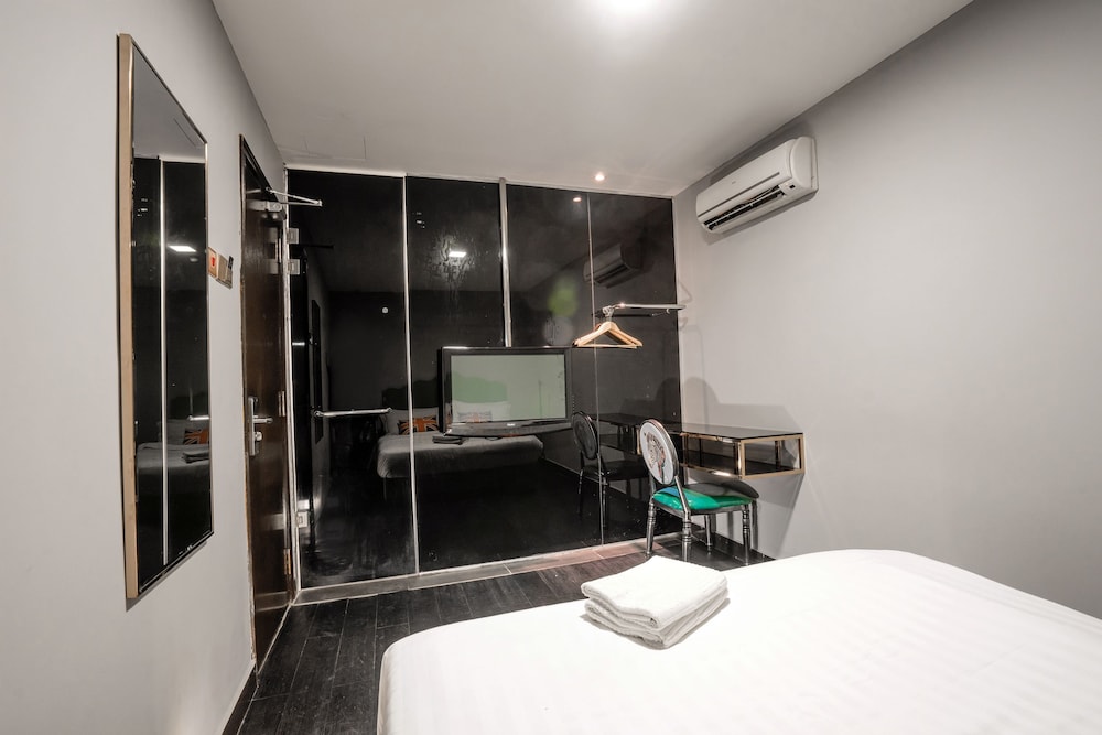 Artz Hotel Johor Bahru 11/20