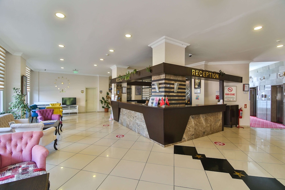 Diamond Hotel 3/47