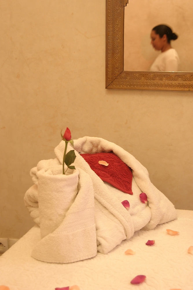 Riad Amina 36/75