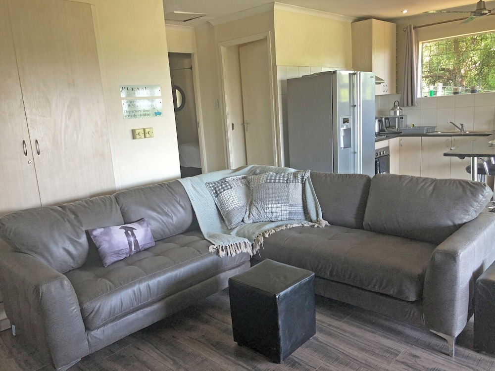 Hills and Dales Accommodation 25/50