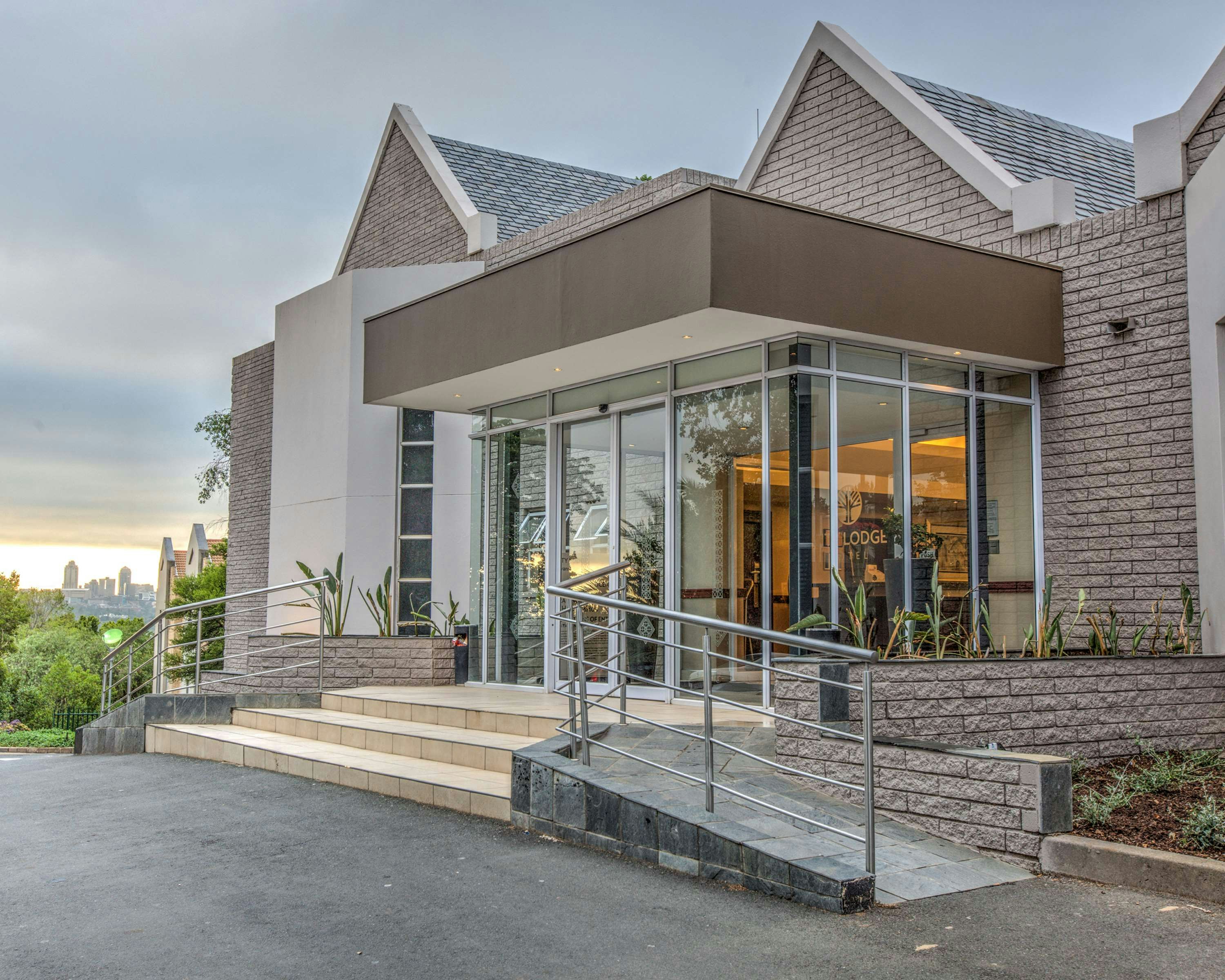 City Lodge Bryanston 2/41