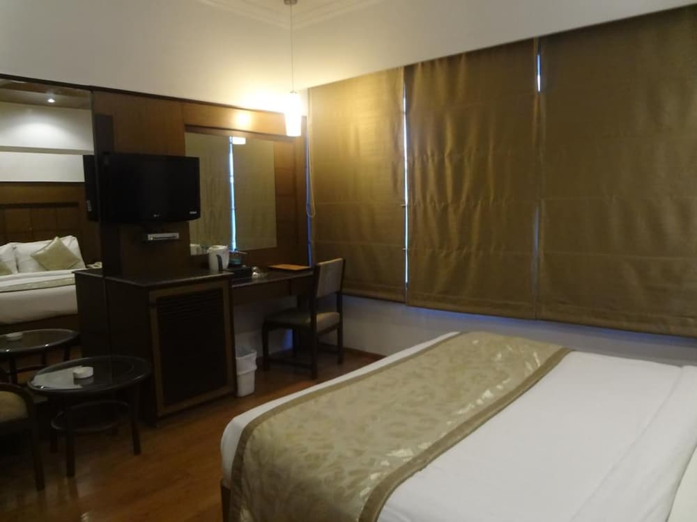 Hotel Midtown Pritam 44/58